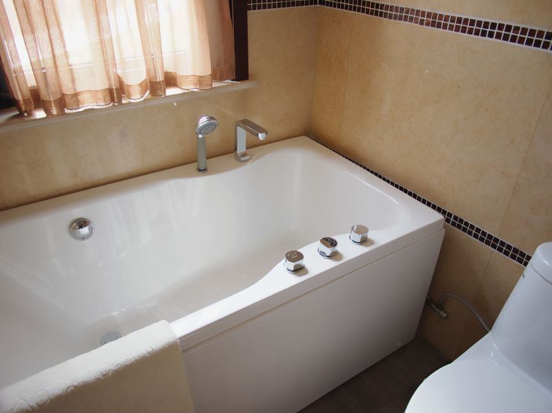 Tub Reglazing detail